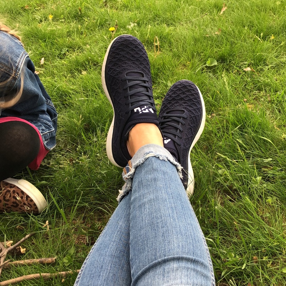 Meet your Posher, Lauren